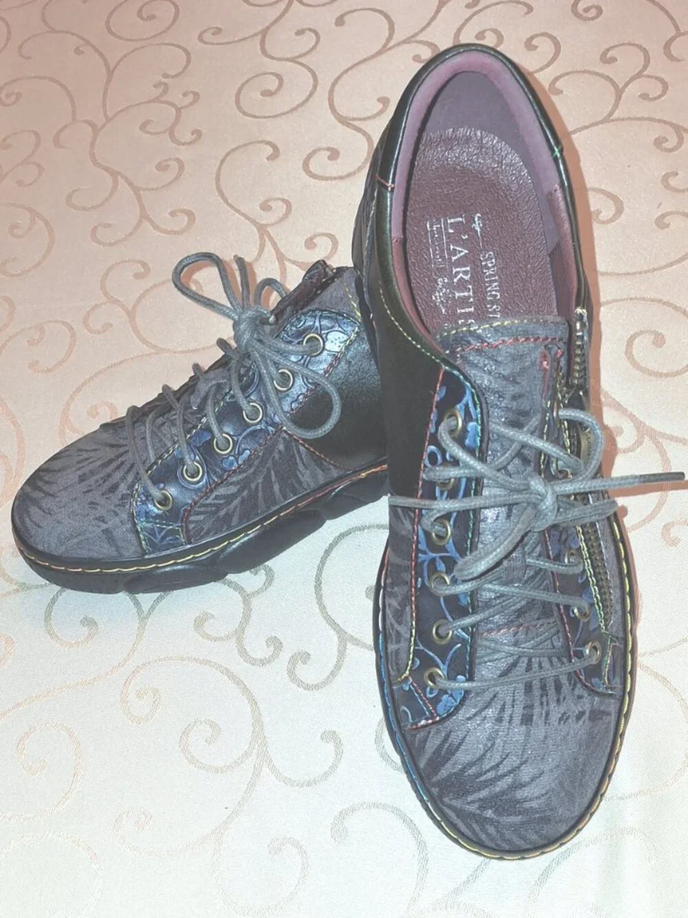 L’Artiste by Spring Step Danli‑Bloom Sneakers